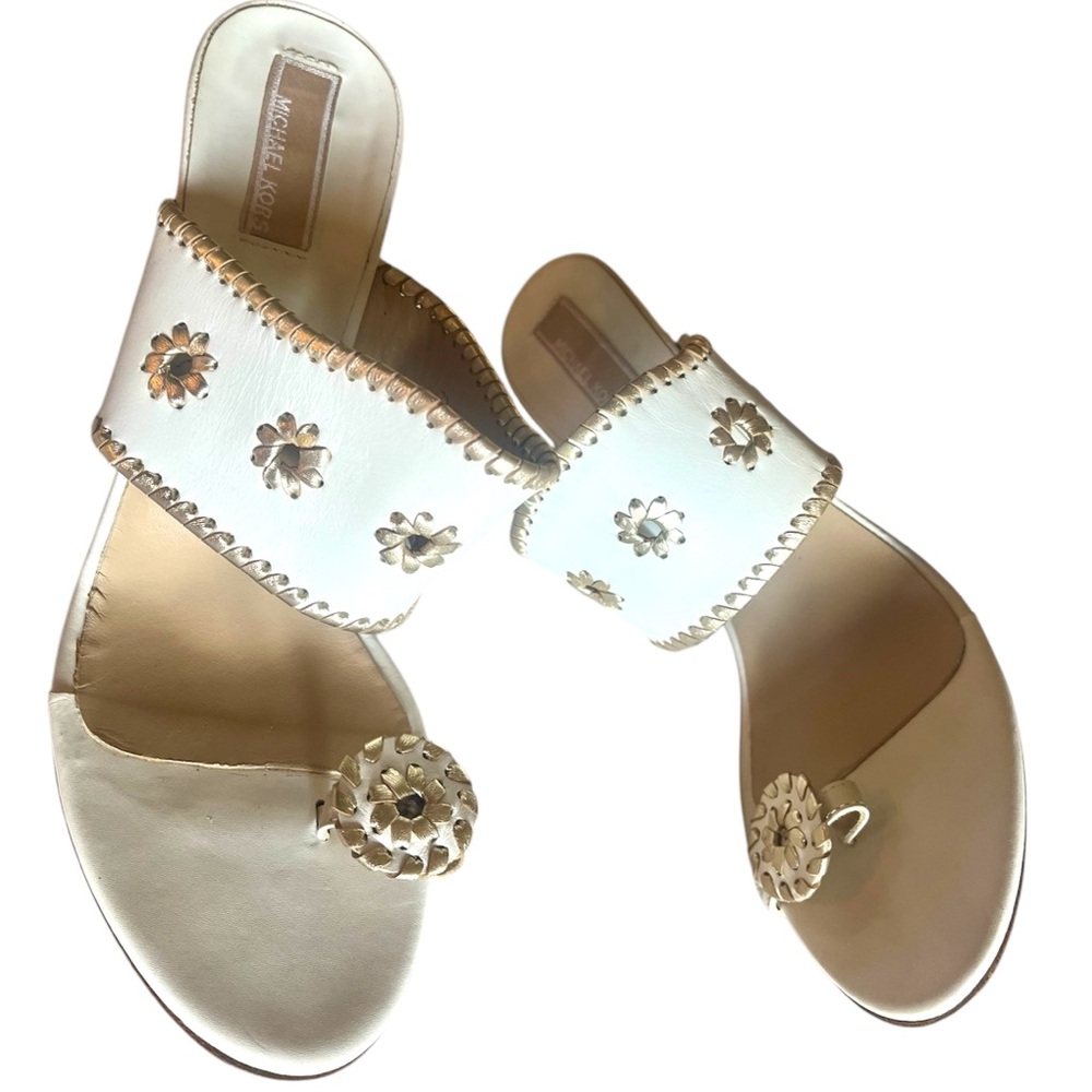 Michael Kors Elegant White/ Gold accented Women's Heeled Sandals - Picture 4 of 8